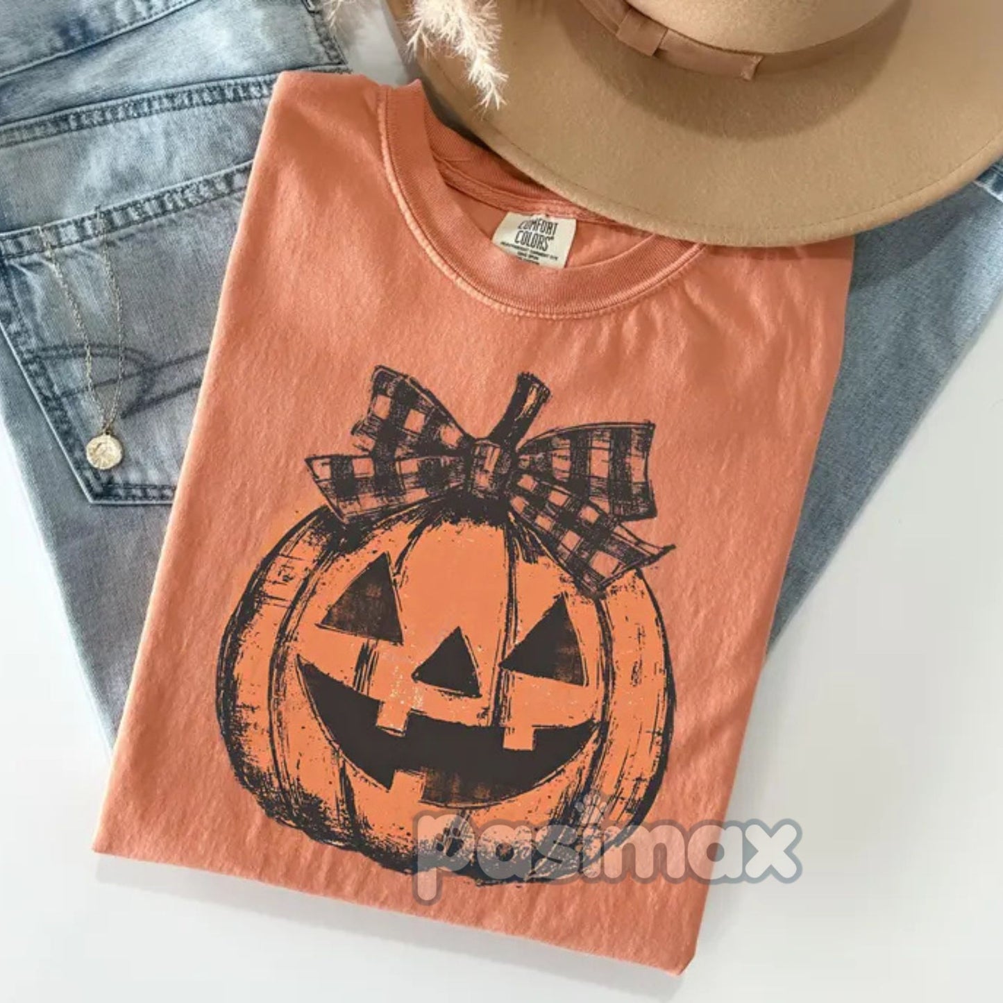 Comfort Colors® Coquette Halloween T-Shirt – Dreamy Jack o Lantern Shirt, Romantic Spooky Season Top, Aesthetic Pumpkin Tee