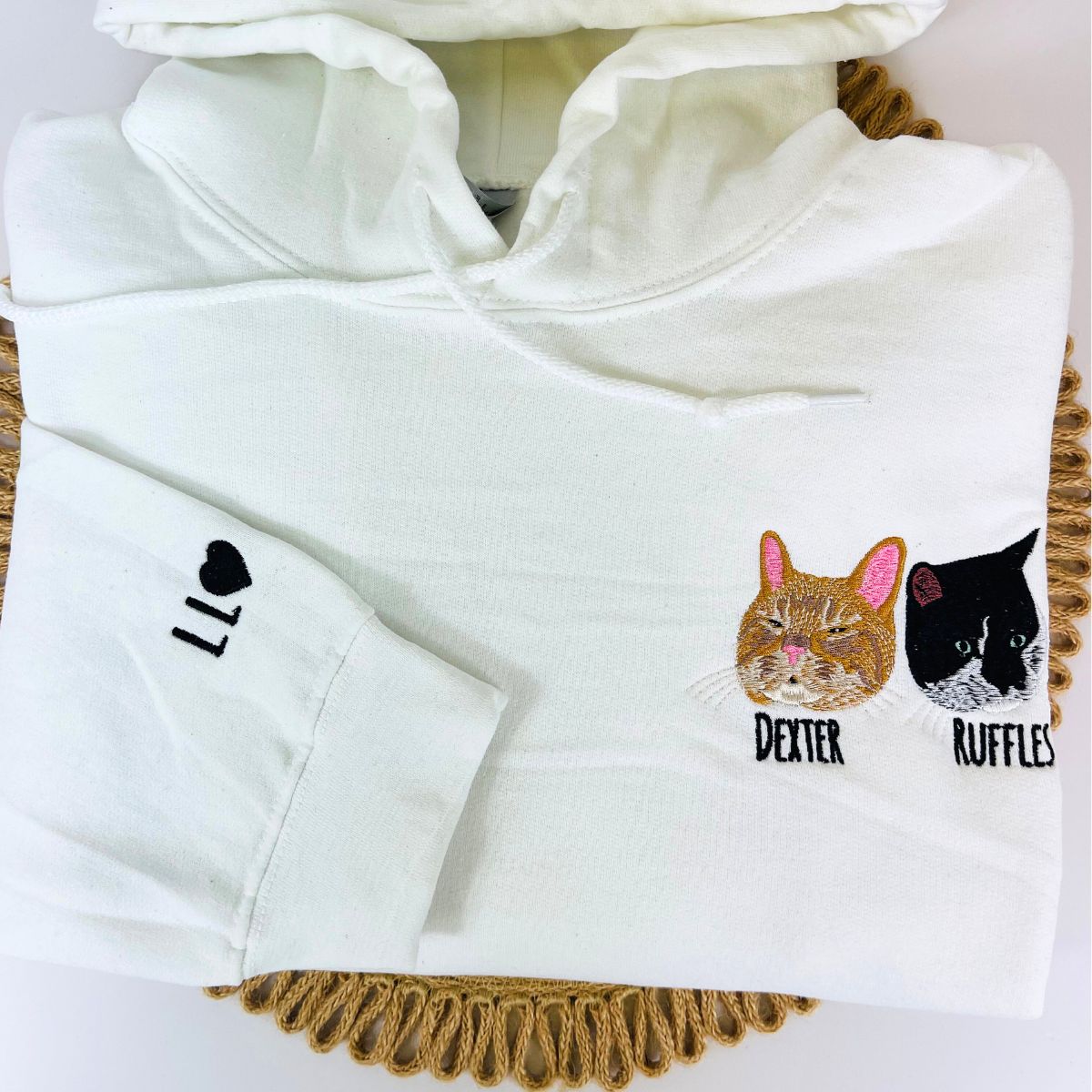 Custom Embroidered Cat Face Hoodie Personalized Full-Color Pet Portrait Gift for Cat Lovers