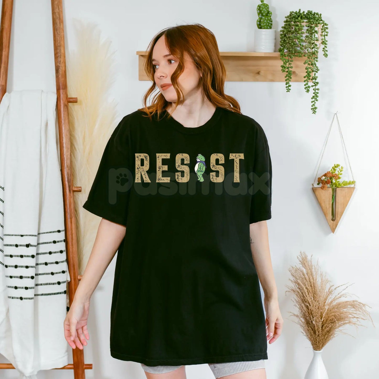 'RESIST' Portland Oregon Frog T-Shirt – Comfort Colors® Protest Tee, Activist Justice Apparel, Vintage Graphic