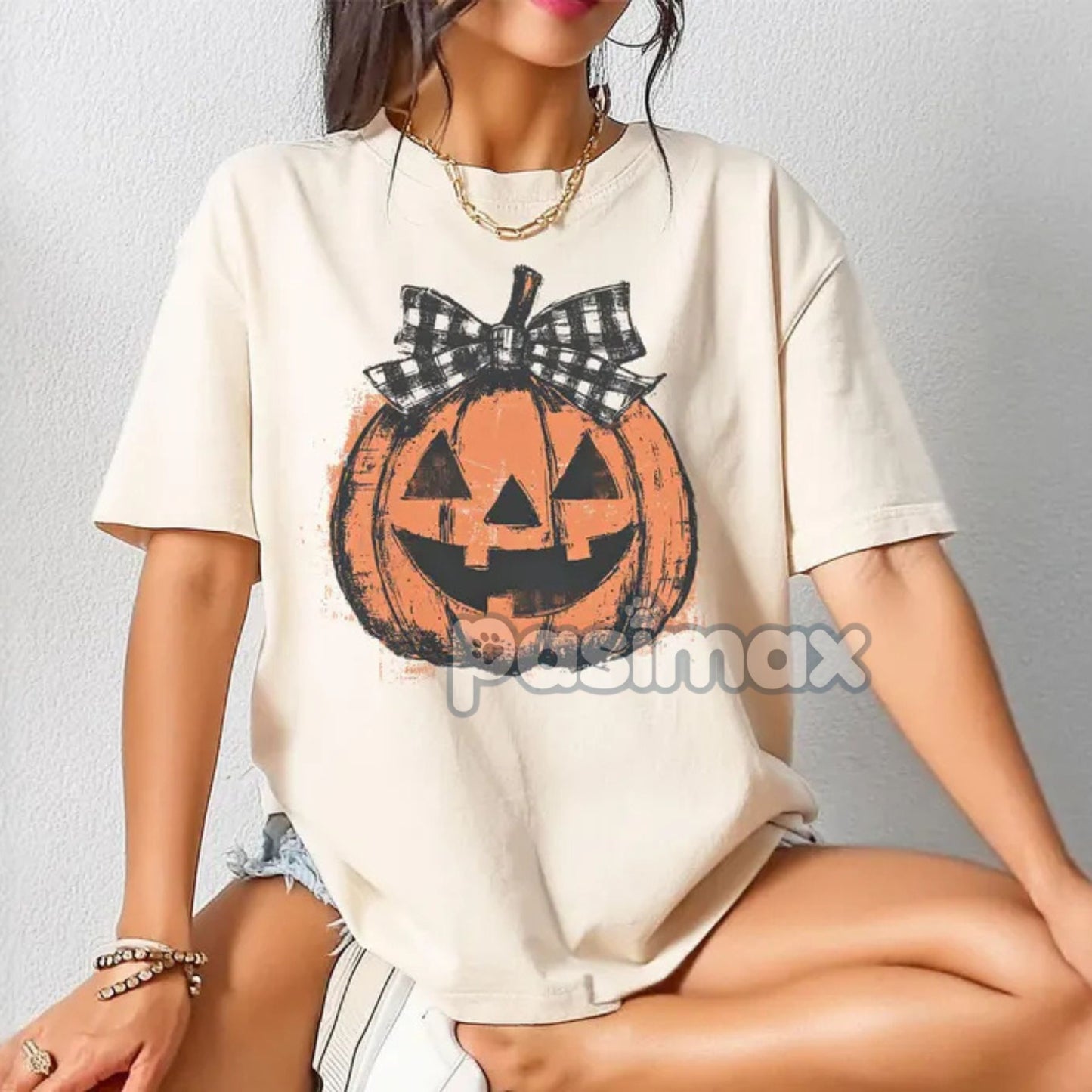Comfort Colors® Coquette Halloween T-Shirt – Dreamy Jack o Lantern Shirt, Romantic Spooky Season Top, Aesthetic Pumpkin Tee