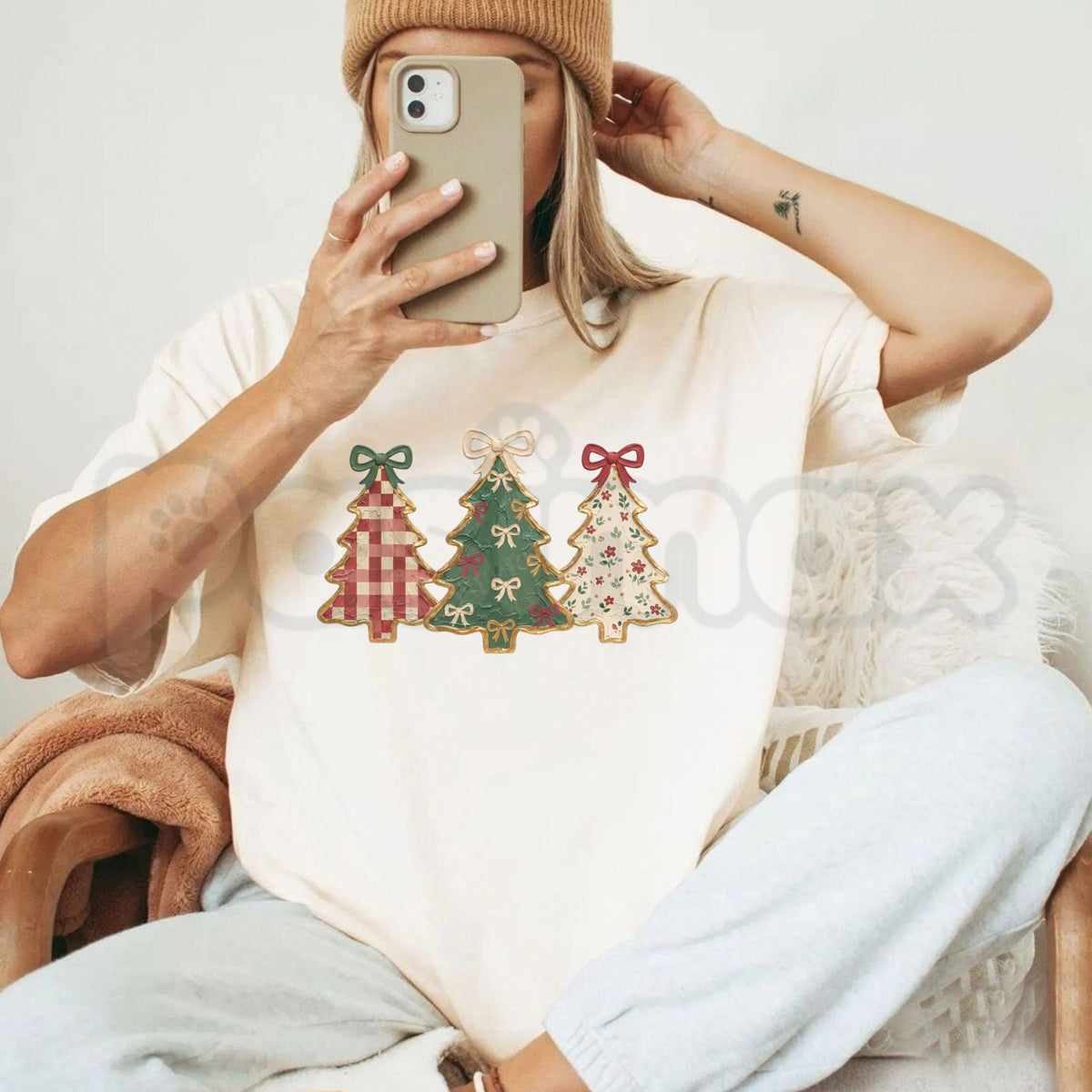 Comfort Colors® Three Trees Christmas T-Shirt – Retro Minimalist Pines Graphic Tee, Vintage Holiday Unisex Top & Winter Gift