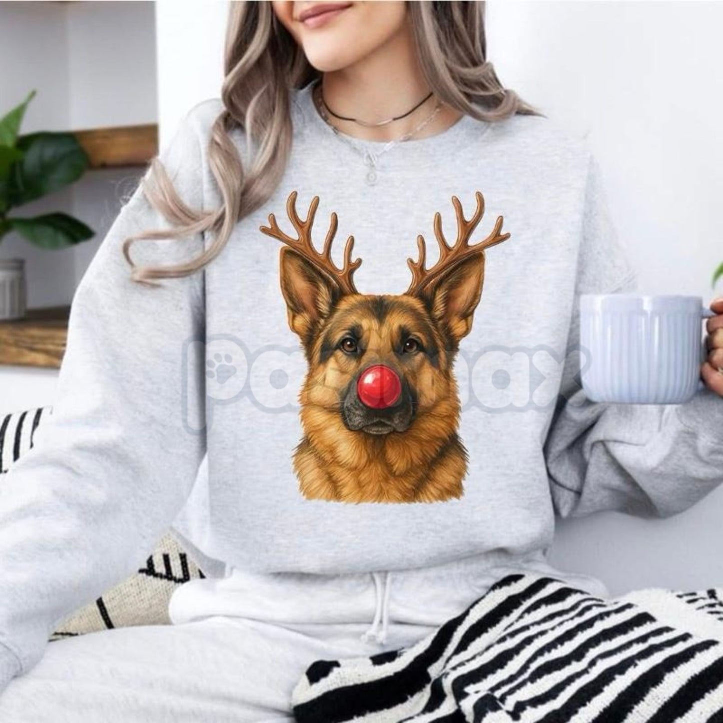 Christmas Reindeer Dog Sweatshirt – Festive Pet Graphic Holiday Apparel
