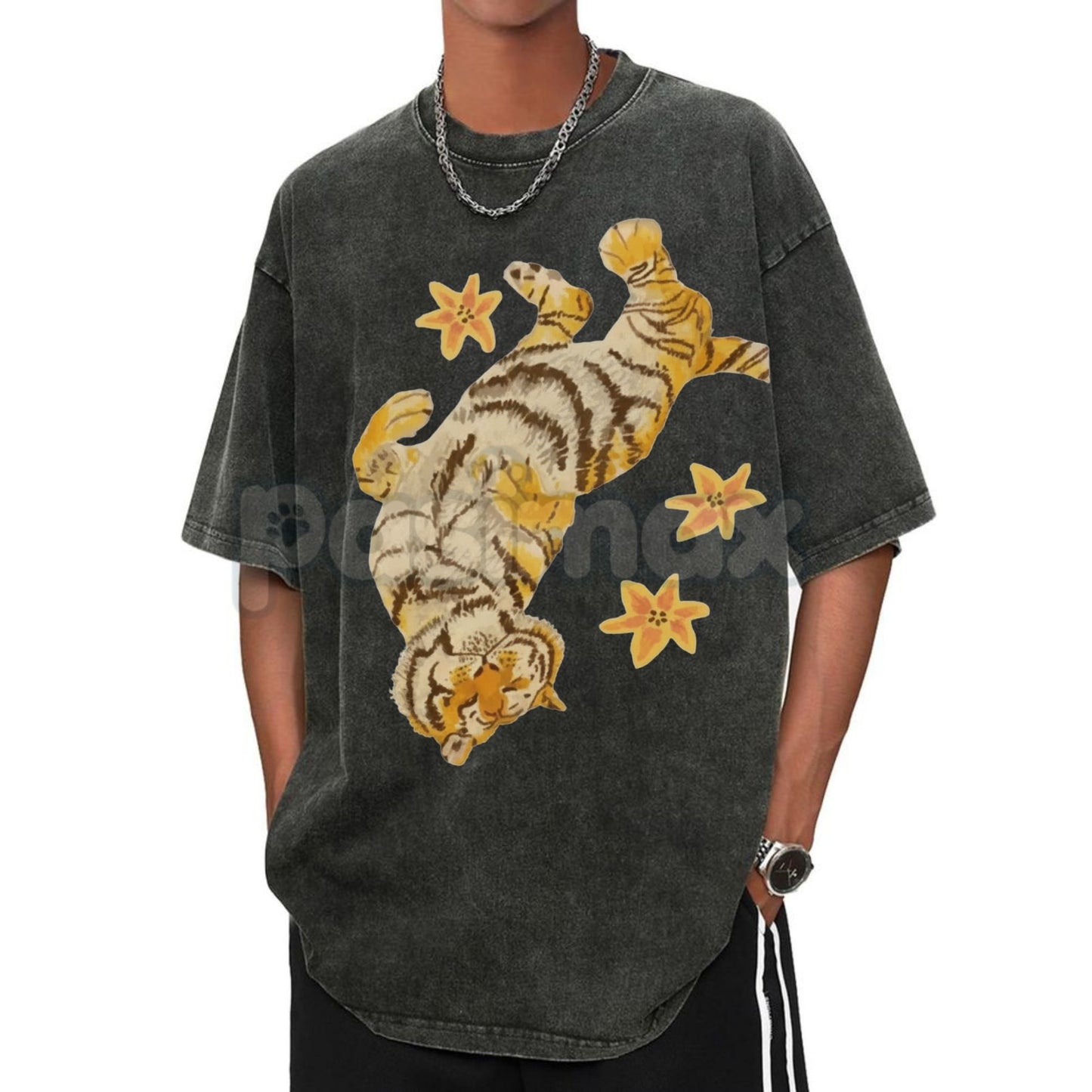 Lazy Tiger Unisex Vintage Washed Tee – Oversized Animal Graphic Shirt, Chill Streetwear
