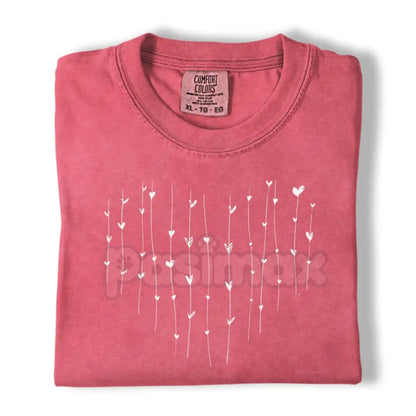 Comfort Colors® Minimalist Floating Heart T-Shirt – Simple Hand-Drawn Valentine Tee, Aesthetic Tiny Heart Graphic Shirt, Dainty Romantic Everyday Top