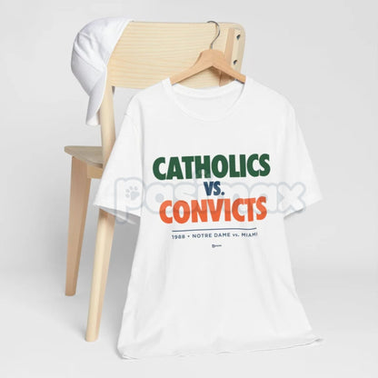 "Catholics vs Convicts" T-Shirt - Notre Dame vs Miami 1988 Rivalry Tee, Vintage College Football History Apparel, Unisex Retro Sports Gift
