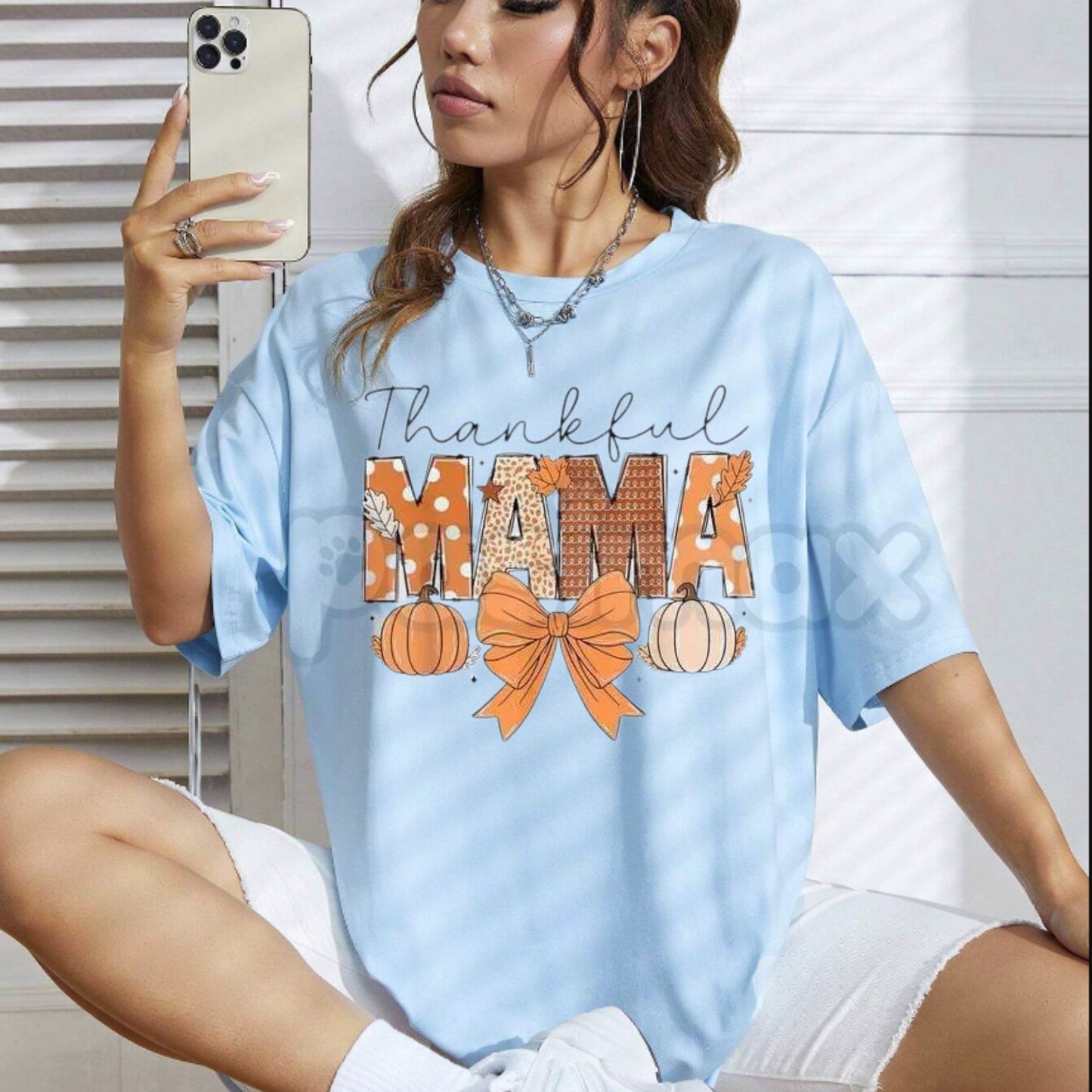 Thankful Mama Coquette Thanksgiving T-Shirt - Pumpkin Spice Fall Graphic Tee, Trendy Women's Holiday Shirt, Coquette Aesthetic Top