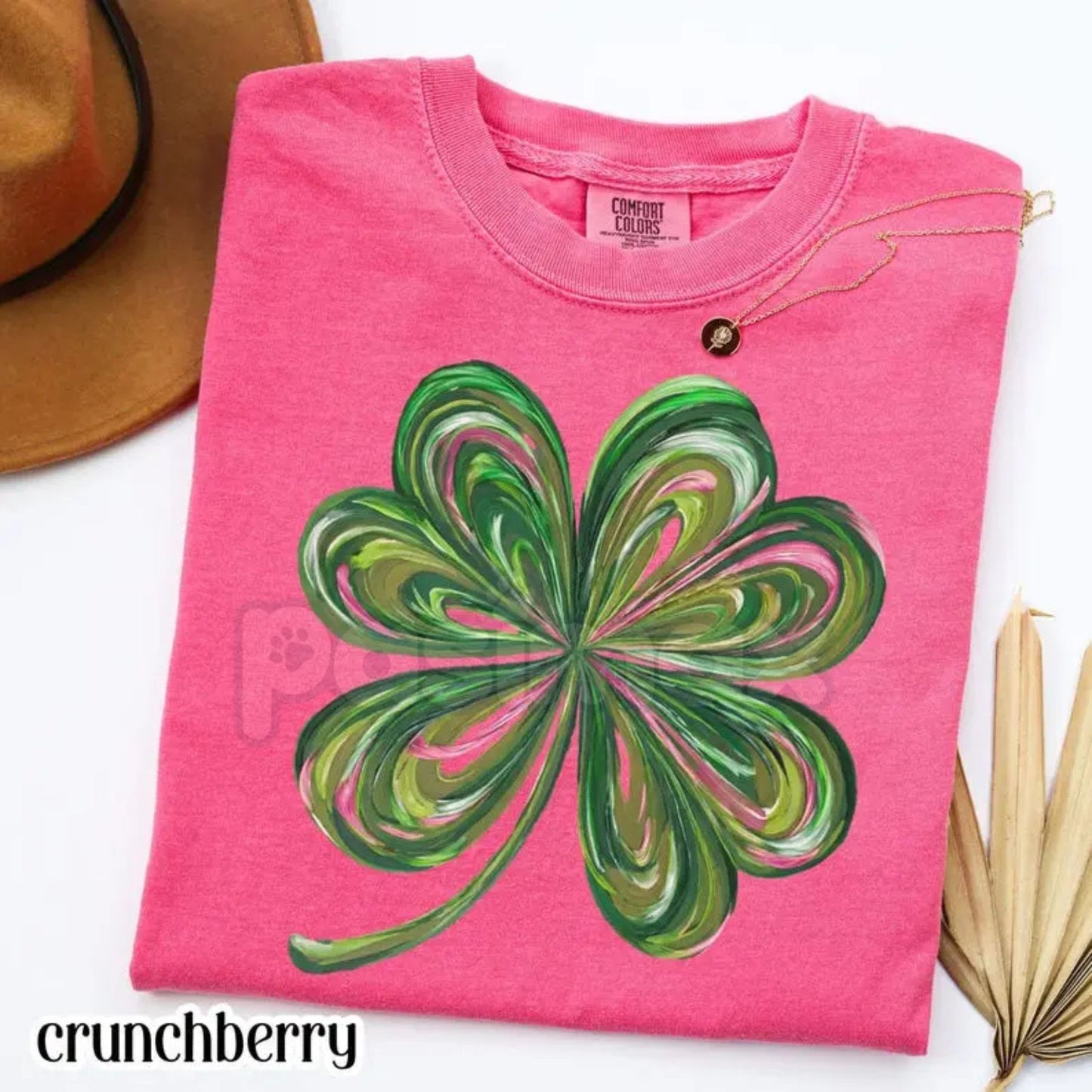 Comfort Colors® Retro "Feeling Lucky" St. Patrick's Day T-Shirt – Aesthetic Shamrock Clover Tee, Vintage Irish Festival Shirt, Boho St. Patty’s Day Top