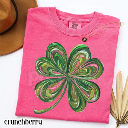 Comfort Colors® Retro "Feeling Lucky" St. Patrick's Day T-Shirt – Aesthetic Shamrock Clover Tee, Vintage Irish Festival Shirt, Boho St. Patty’s Day Top