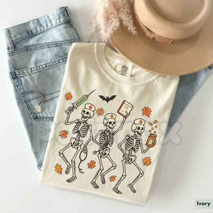 Comfort Colors® Halloween Nurse Skeleton T-Shirt – Spooky Season Registered Nurse Graphic Tee, Fall RN Medical Professional Unisex Top