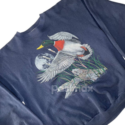 Vintage Loon Nature Graphic Crewneck – Lake & Wilderness Sweatshirt
