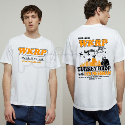 WKRP Turkey Drop T-Shirt – Les Nessman As God Is My Witness Thanksgiving Graphic Tee