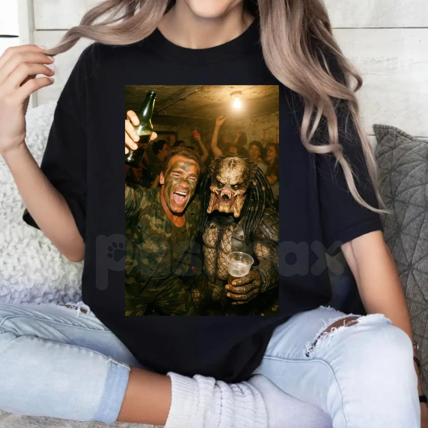 PREDATOR Printed Design Unisex T-Shirt - Iconic Sci-Fi Movie Graphic Tee, Classic 80s Action Film Apparel, Jungle Hunter Nostalgia Gift