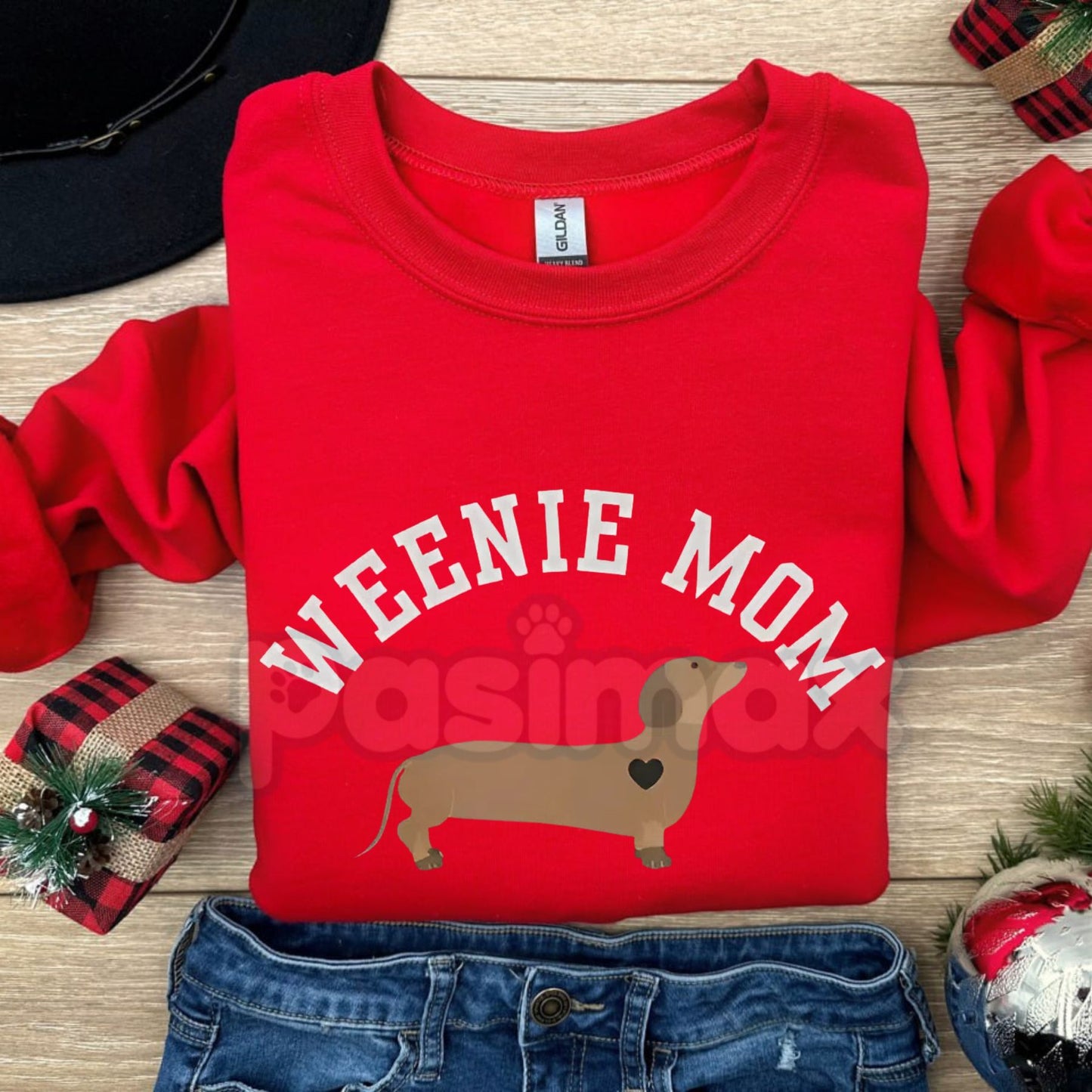 Dachshund Sweatshirt | Weenie Mom Crewneck | Retro Doxie Graphic Jumper | Wiener Dog Mom Gift | Aesthetic Dachshund Lover Pullover