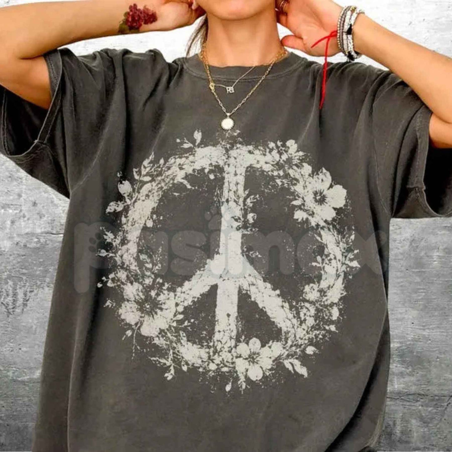 Comfort Colors® Boho Floral Peace T-Shirt – Vintage Flower Child Graphic Tee, Retro Aesthetic Bohemian Unisex Top