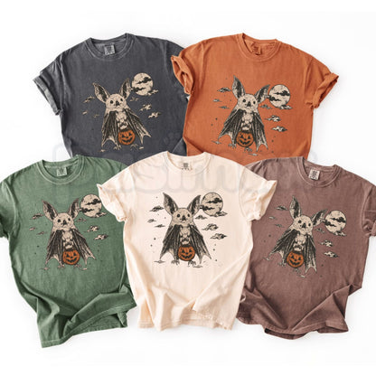Comfort Colors® Moonlit Bat Pumpkin Halloween T-Shirt – 90's Retro Spooky Season Graphic Tee, Vintage Autumn Unisex Top & Gift