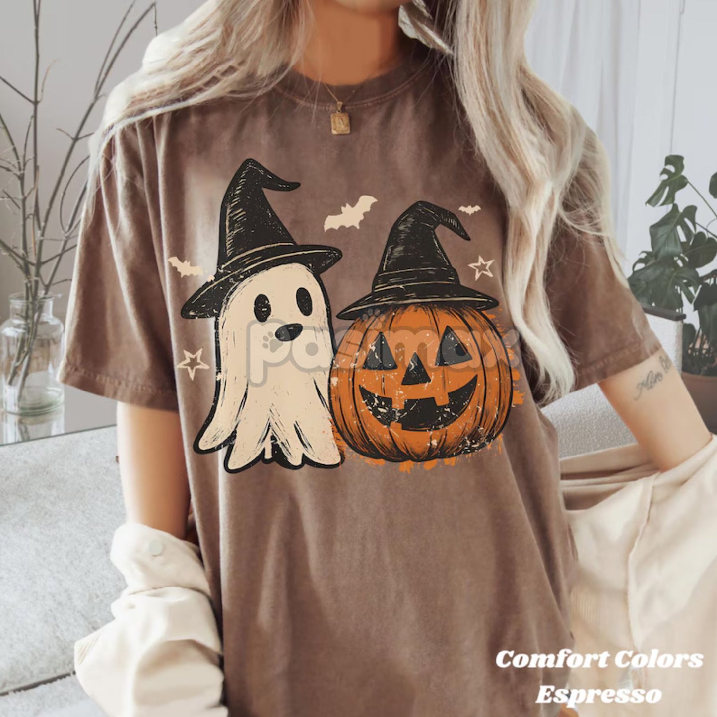 Comfort Colors® Cozy Floral Patchwork Ghost Shirt – Vintage Spooky Aesthetic Tee, Preppy Pumpkin Fall T-Shirt, Halloween Gift