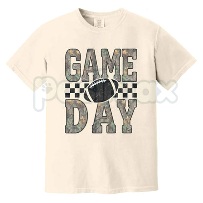 Comfort Colors® Camo Checkered Football Game Day T-Shirt – Trendy Gameday Fan Top, Distressed Camouflage Sports Mom Unisex Apparel