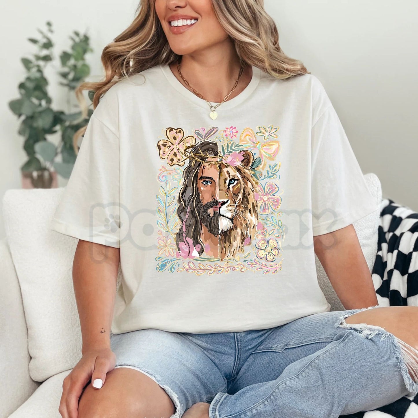 "Lion of Judah" Christian T-Shirt – Jesus Faith Religious Floral Graphic Tee