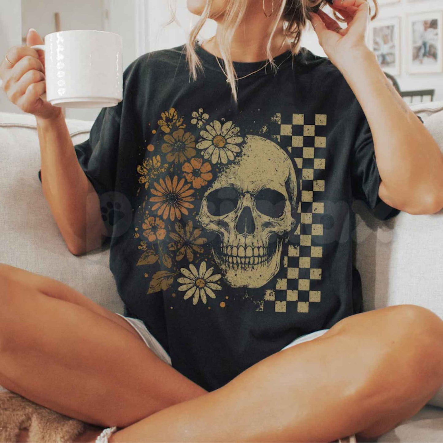 Comfort Colors® Boho Skull Graphic T-Shirt – Vintage Grunge Summerween & Spooky Halloween Unisex Top
