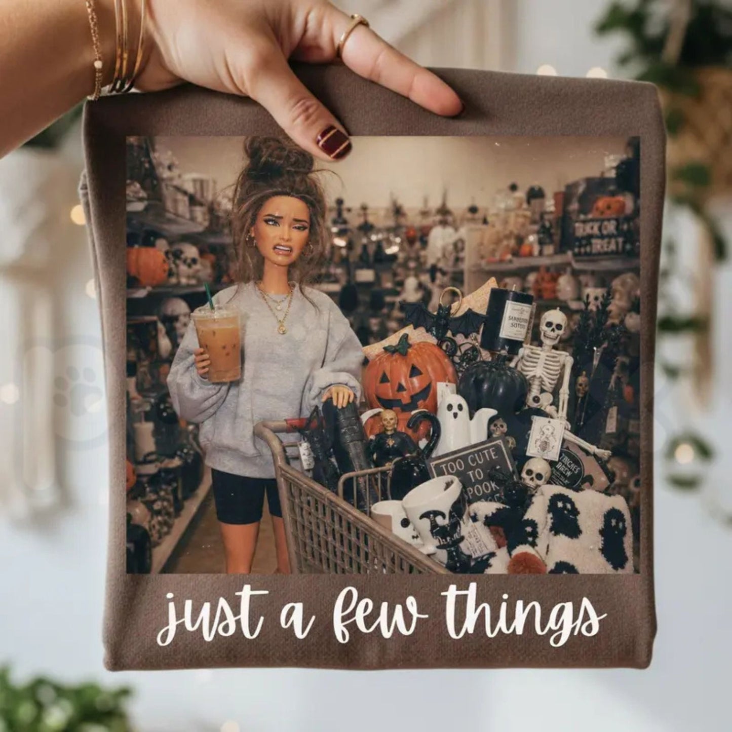 Comfort Colors® "Just A Few Things" Halloween Doll Face T-Shirt – Spooky Retro Aesthetic Grunge Graphic Tee, Vintage Creepy Doll 90s Style Unisex Top
