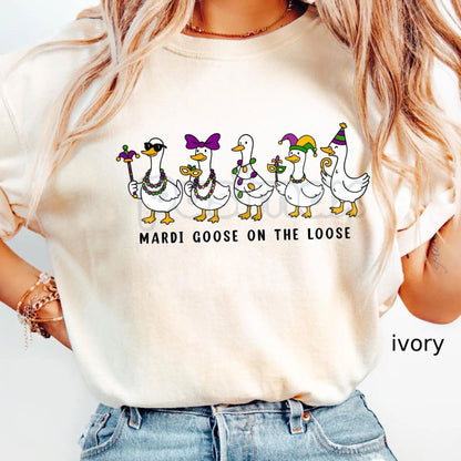 Comfort Colors® Retro Mardi Gras Silly Goose T-Shirt – Groovy Carnival 2026 Shirt, NOLA Party Goose Graphic Tee, Vintage Louisiana Festival Top