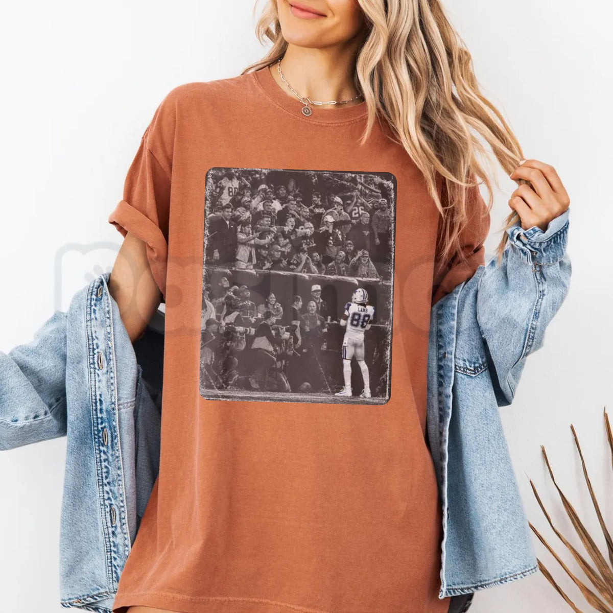 Comfort Colors® CeeDee Lamb 88 Moment T-Shirt – Retro Dallas Football Graphic Tee, Vintage Sports Streetwear Unisex Top & Gift