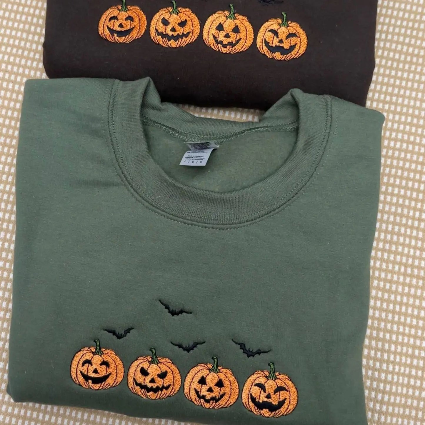 Embroidered Halloween Pumpkins & Bats Sweatshirt – Spooky Season Crewneck