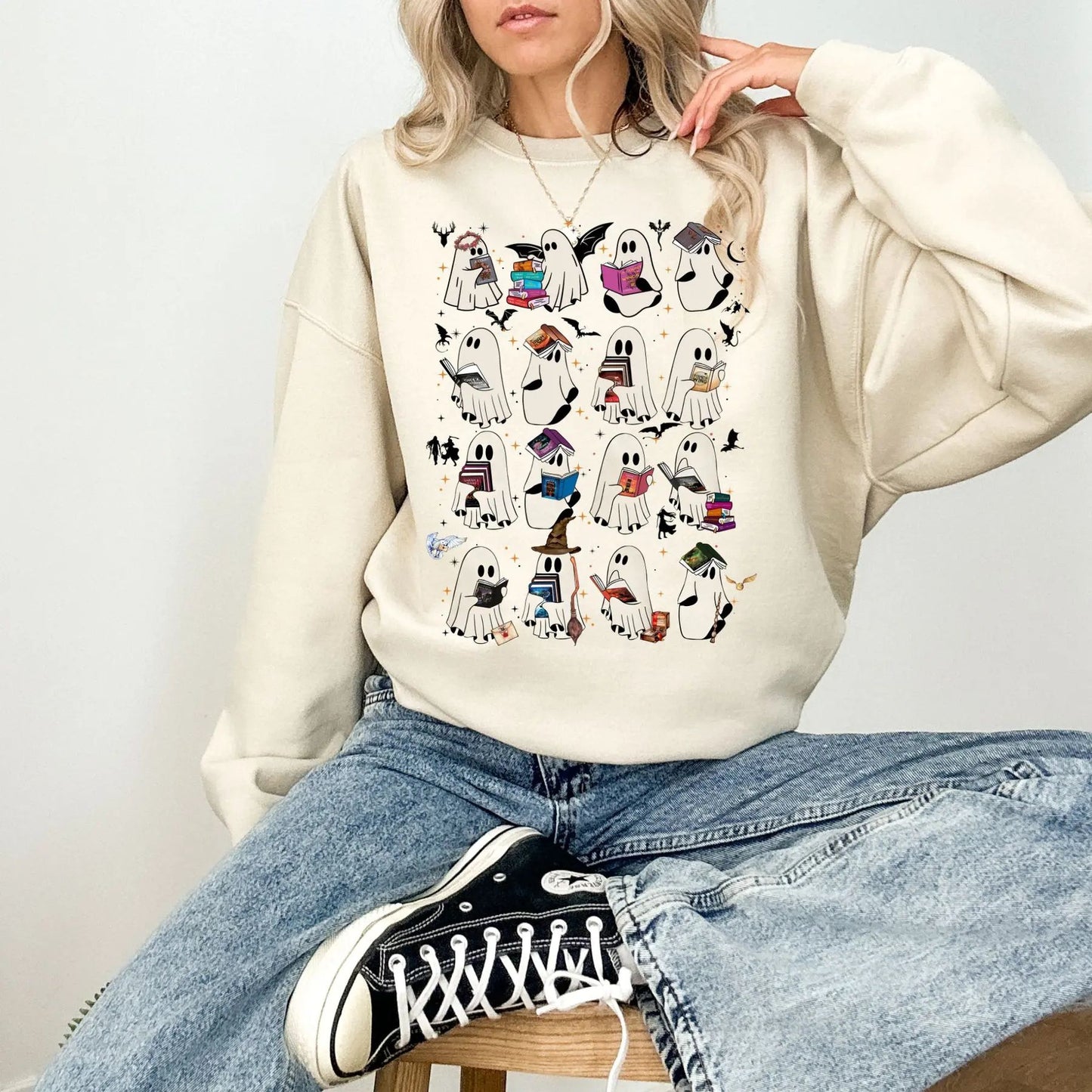 Retro Ghost Book Sweatshirt – Fourth Wing, ACOTAR & SJM Book Lover Gift