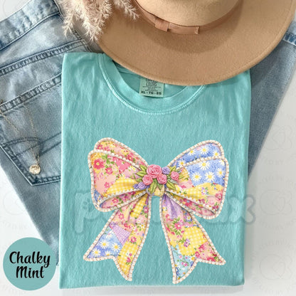 Comfort Colors® Hand-Painted Quilted Bow T-Shirt – Trendy Watercolor Pearl Bow Tee, Aesthetic Coquette Ribbon Shirt, Preppy Grandmillennial Women's Top