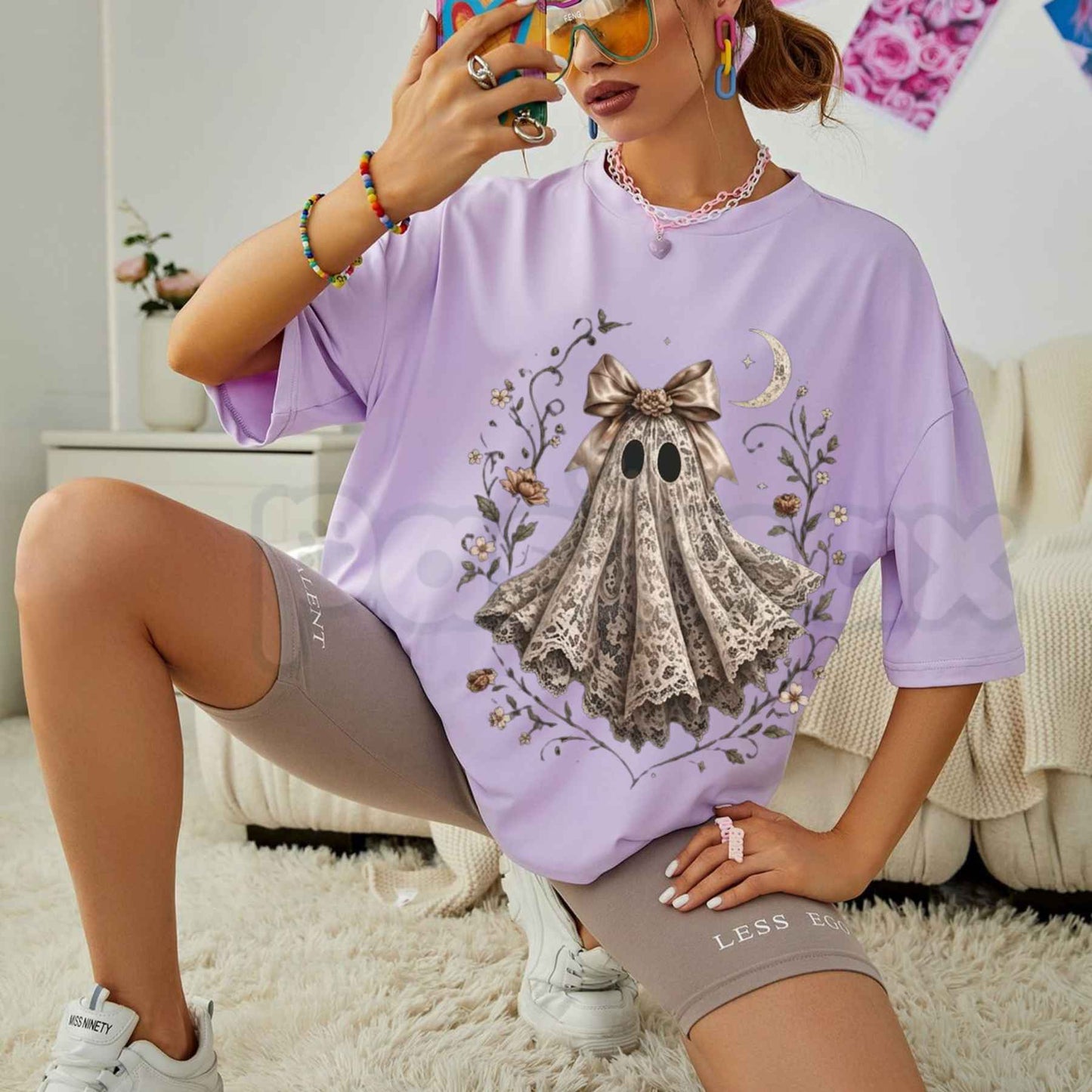 Comfort Colors® Lace Ghost Halloween T-Shirt – Vintage Spooky Aesthetic Graphic Tee, Retro Elegant Lace Ghost Unisex Top