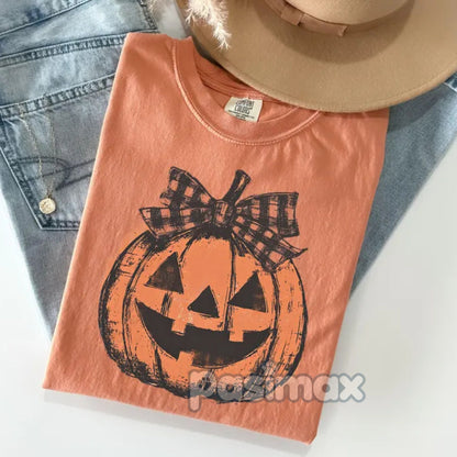 Comfort Colors® Coquette Halloween T-Shirt – Dreamy Jack o Lantern Shirt, Romantic Spooky Season Top, Aesthetic Pumpkin Tee