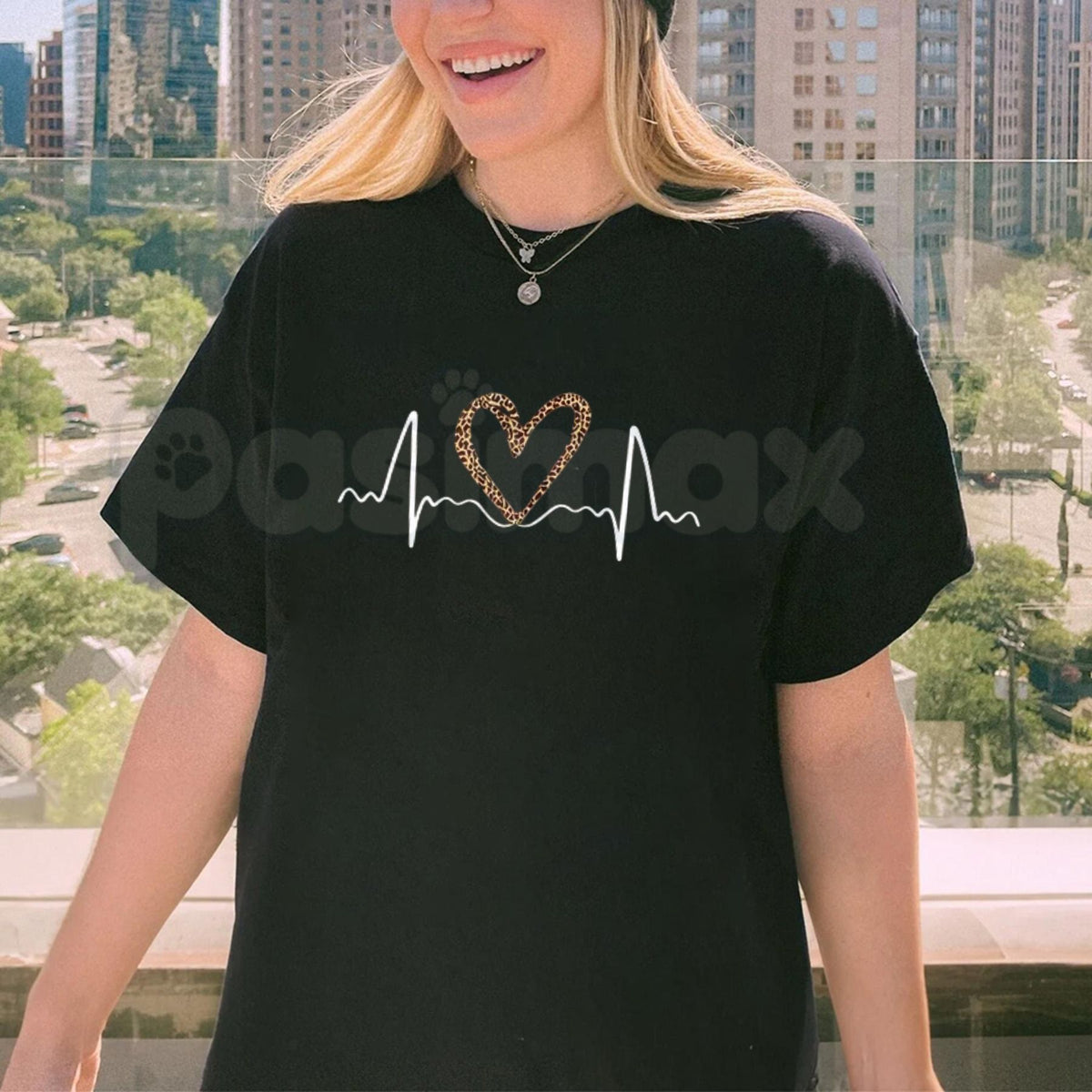 Leopard Heart ECG Graphic T-Shirt – Cheetah Print Heartbeat Pulse Nurse Tee
