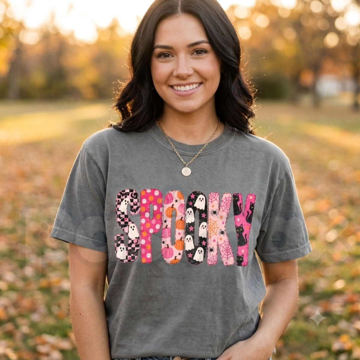 Comfort Colors® Preppy Spooky Ghost & Pumpkin Polka Dot T-Shirt – Retro Cute Halloween Graphic Tee, Pastel Spooky Season Unisex Top & Gift