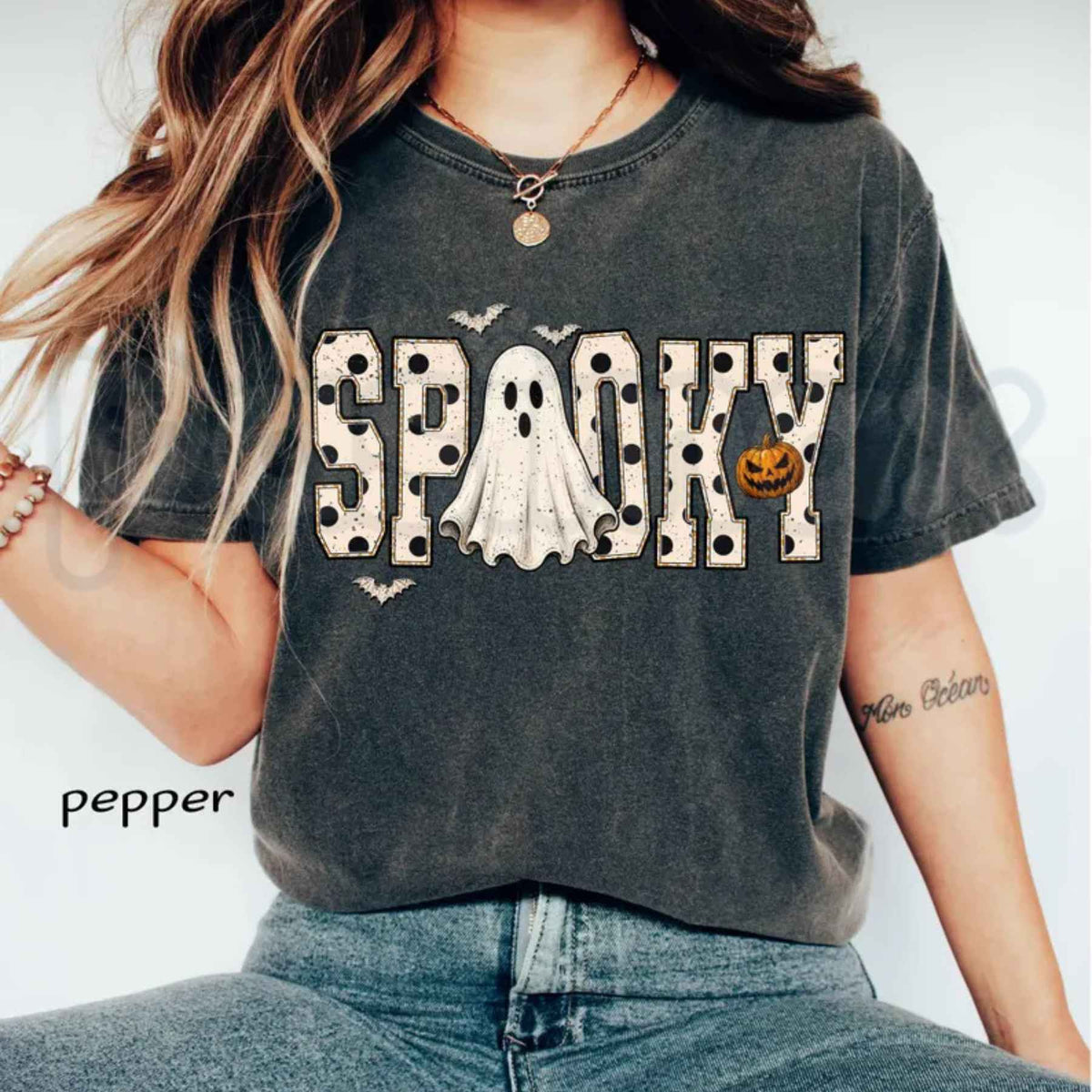 Comfort Colors® Retro Spooky Halloween Ghost T-Shirt – Preppy White Dots Spooky Season Graphic Tee, Cozy Fall Unisex Top & Gift