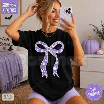 Comfort Colors® Purple Ghost Bow T-Shirt – Retro Spooky Season Coquette Aesthetic Graphic Tee, Vintage Halloween Unisex Top