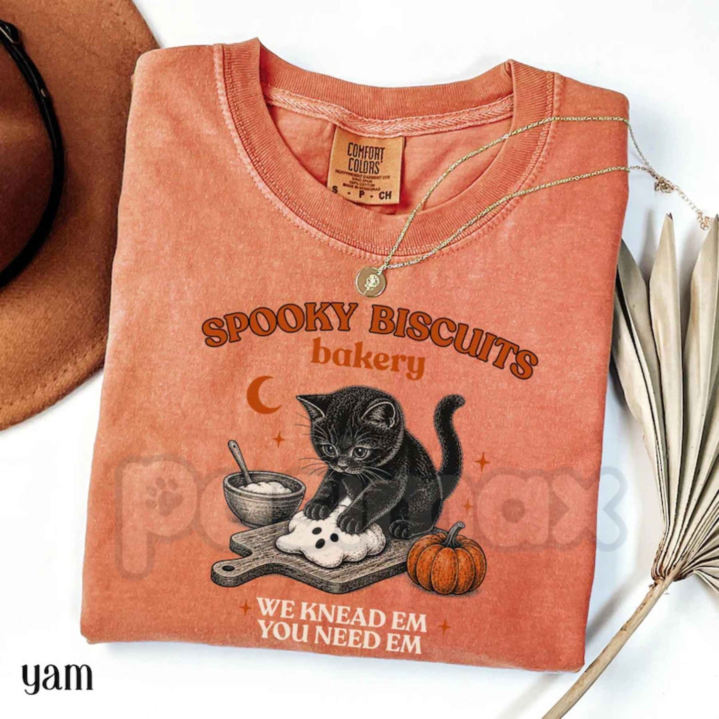 Comfort Colors® "Kitty Biscuits" Spooky Season T-Shirt – Retro Black Cat Halloween Graphic Tee, Cute Fall Autumn Unisex Top