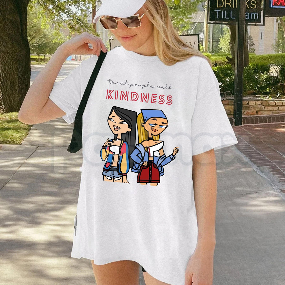 Total Drama Island Heather & Lindsay Scene T-Shirt – Y2K Cartoon Queen of Mean Graphic Tee