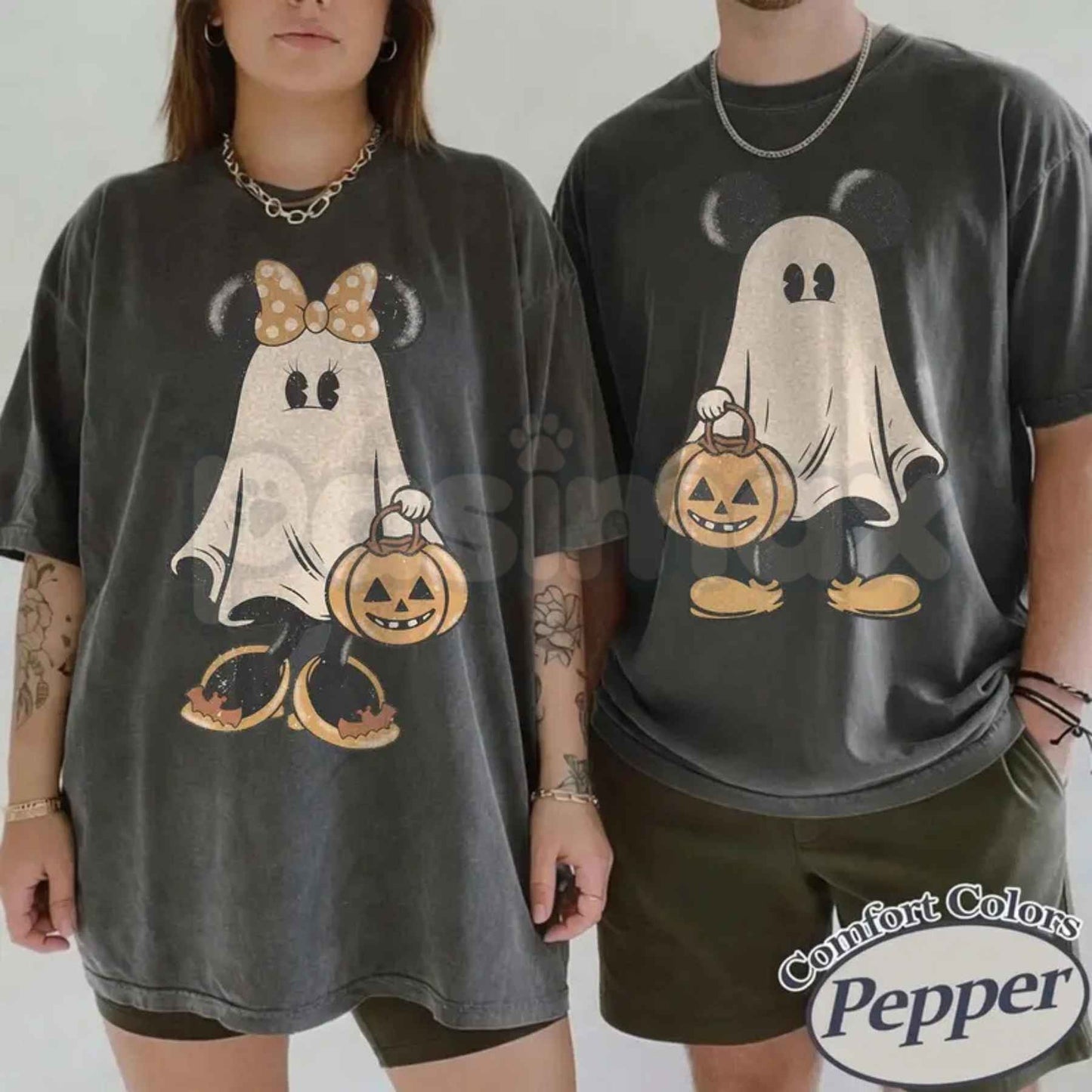 Comfort Colors® Retro Signature Halloween T-Shirt – Vintage Trick or Treat Graphic Tee, Spooky Season Party & Couple’s Trip Unisex Top