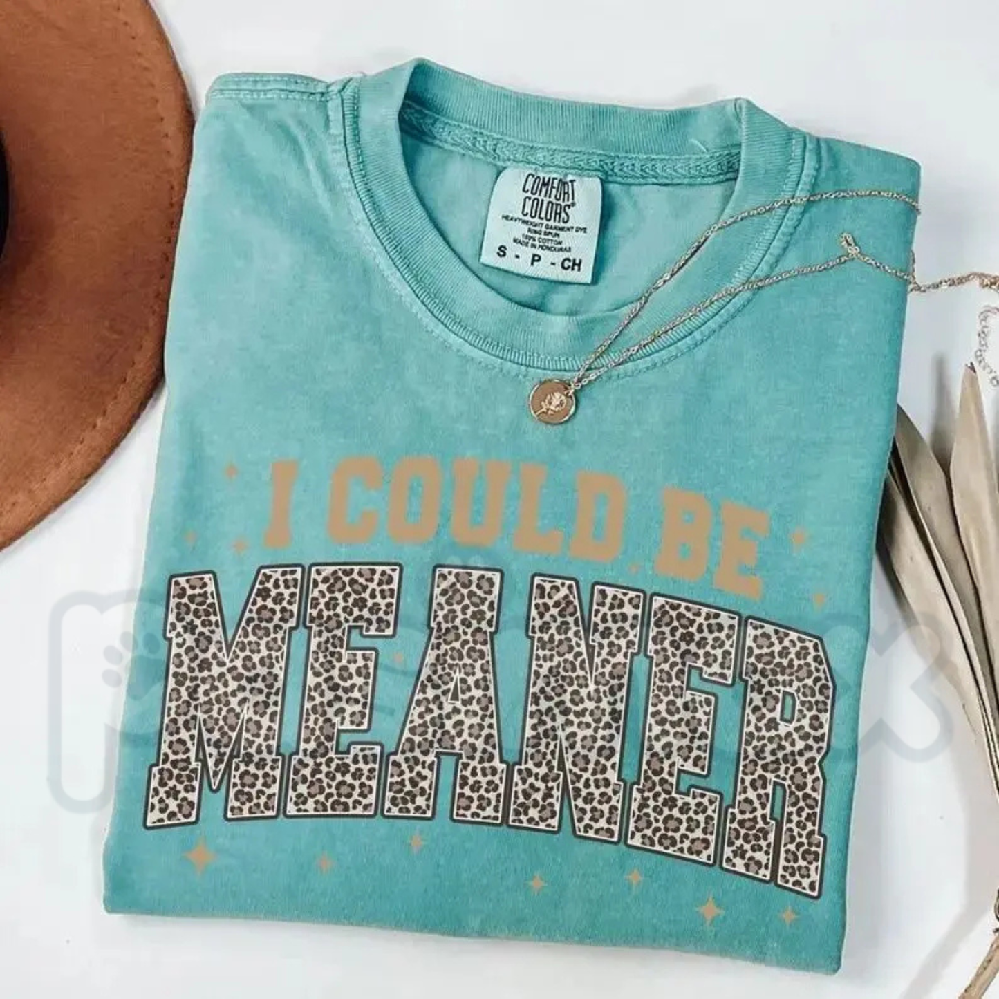 Comfort Colors® "I Could Be Meaner" Leopard T-Shirt – Funny Sarcastic Quote Crewneck, Aesthetic Retro Leopard Print Animal Motif Humorous Tee