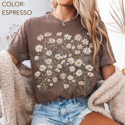 Comfort Colors® Daisy Wildflowers T-Shirt – Botanical Floral Graphic Tee, Retro Cottagecore Aesthetic Nature Unisex Top