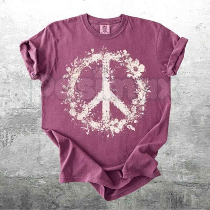 Comfort Colors® Boho Floral Peace T-Shirt – Vintage Flower Child Graphic Tee, Retro Aesthetic Bohemian Unisex Top