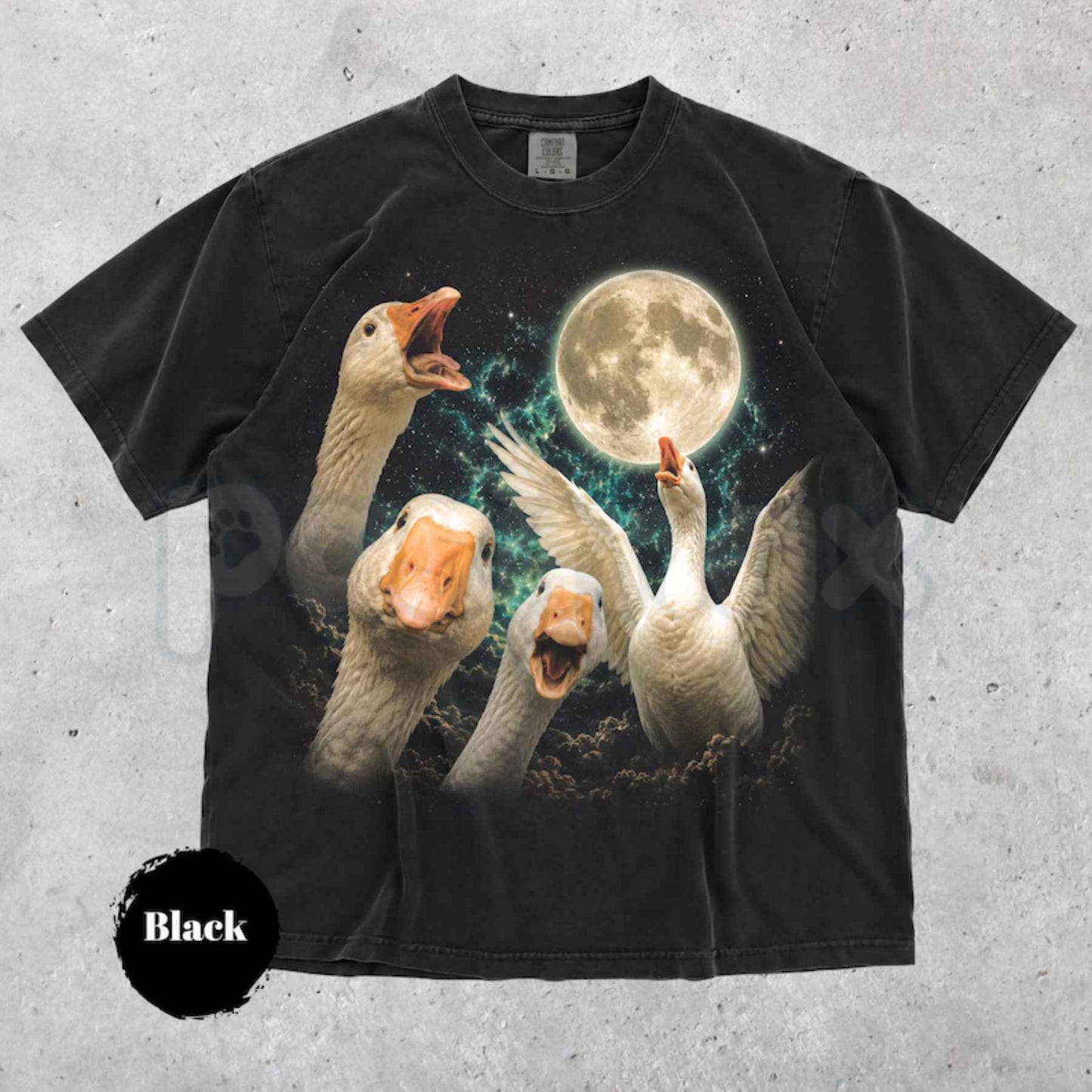 Comfort Colors® Goose Moon T-Shirt – Vintage Silly Goose Graphic Tee, Retro Farm Animal & Woodland Nature Aesthetic Unisex Top