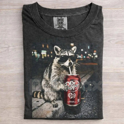 Vintage Raccoons Dr. Pepper T-Shirt – Retro Trash Panda Soda Graphic Tee, Funny Dank Meme Streetwear, Sarcastic 90s Aesthetic Animal Shirt