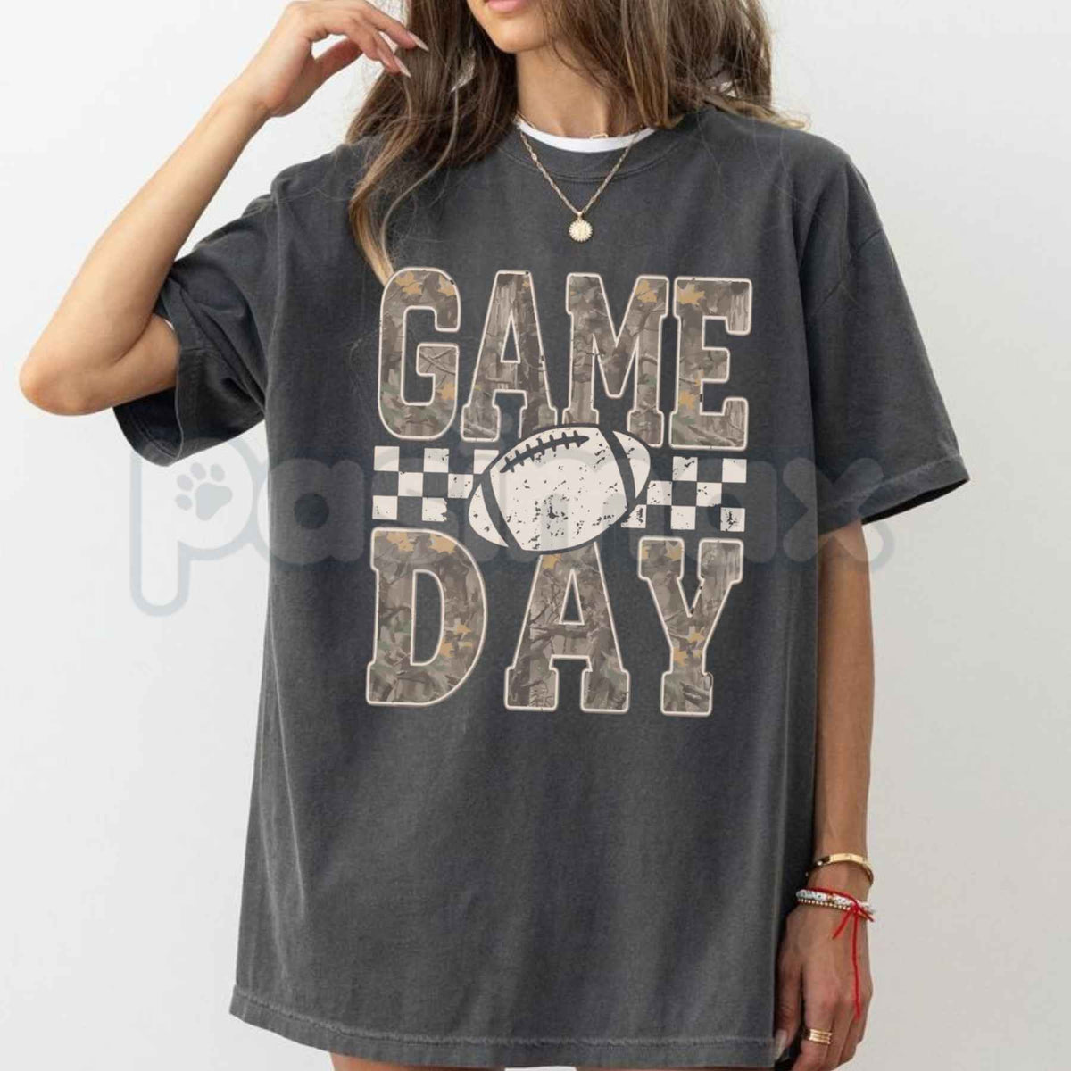 Comfort Colors® Camo Checkered Football Game Day T-Shirt – Trendy Gameday Fan Top, Distressed Camouflage Sports Mom Unisex Apparel