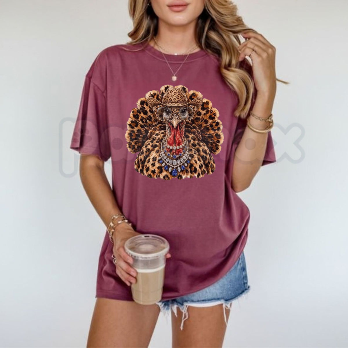 Comfort Colors® Leopard Turkey Thanksgiving T-Shirt – Retro Glam Thanksgiving Graphic Tee, Trendy Cheetah Print Holiday Unisex Top & Gift