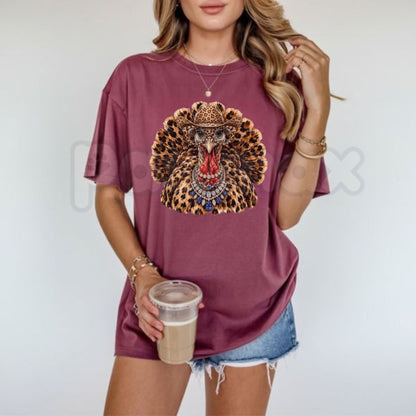 Comfort Colors® Leopard Turkey Thanksgiving T-Shirt – Retro Glam Thanksgiving Graphic Tee, Trendy Cheetah Print Holiday Unisex Top & Gift