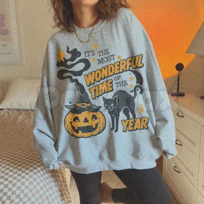 Vintage Halloween Sweatshirt | Retro 90s Spooky Black Cat Crewneck