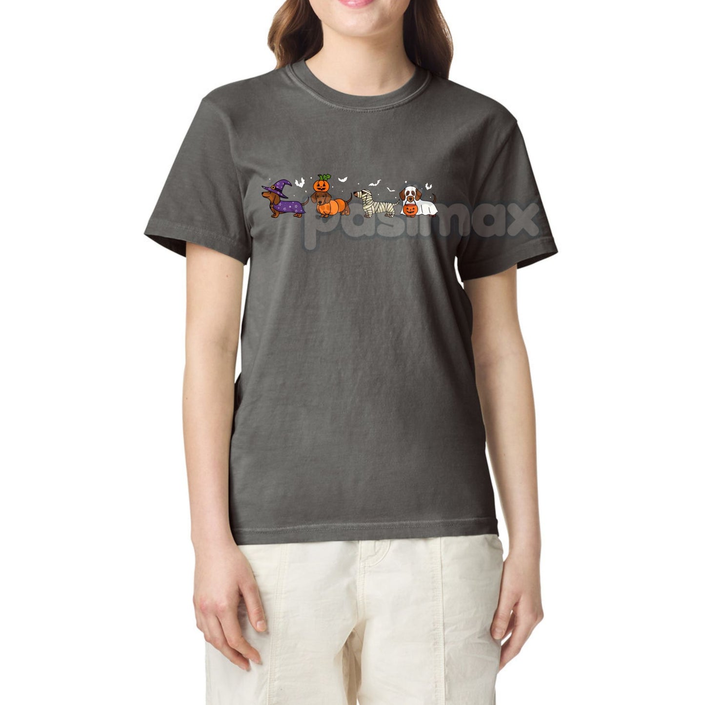 Retro Dachshund Ghost Shirt – Comfort Colors® Halloween Dog Owner Tee, Vintage Spooky Wiener Dog Apparel, Dog Mama Gift