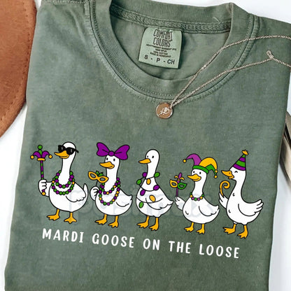Comfort Colors® Retro Mardi Gras Silly Goose T-Shirt – Groovy Carnival 2026 Shirt, NOLA Party Goose Graphic Tee, Vintage Louisiana Festival Top