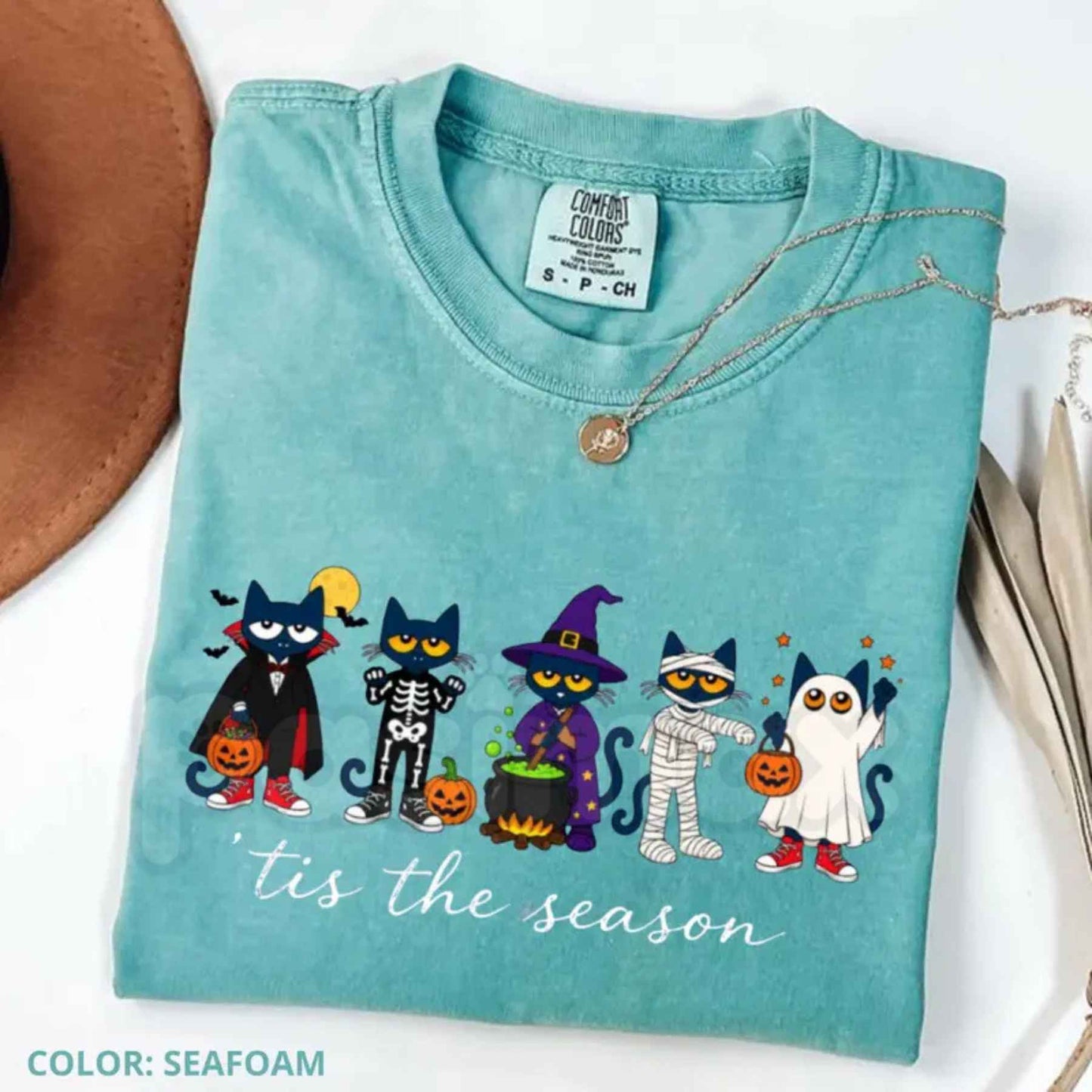 Comfort Colors® Pete the Cat Halloween Teacher T-Shirt – "Tis the Season" Graphic Tee, Funny School Classroom Unisex Top & Gift